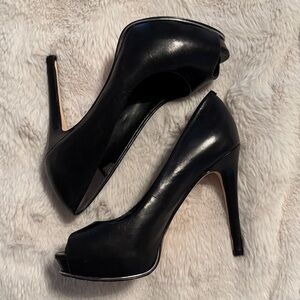Guess Elegant Black Peep Toe Heels